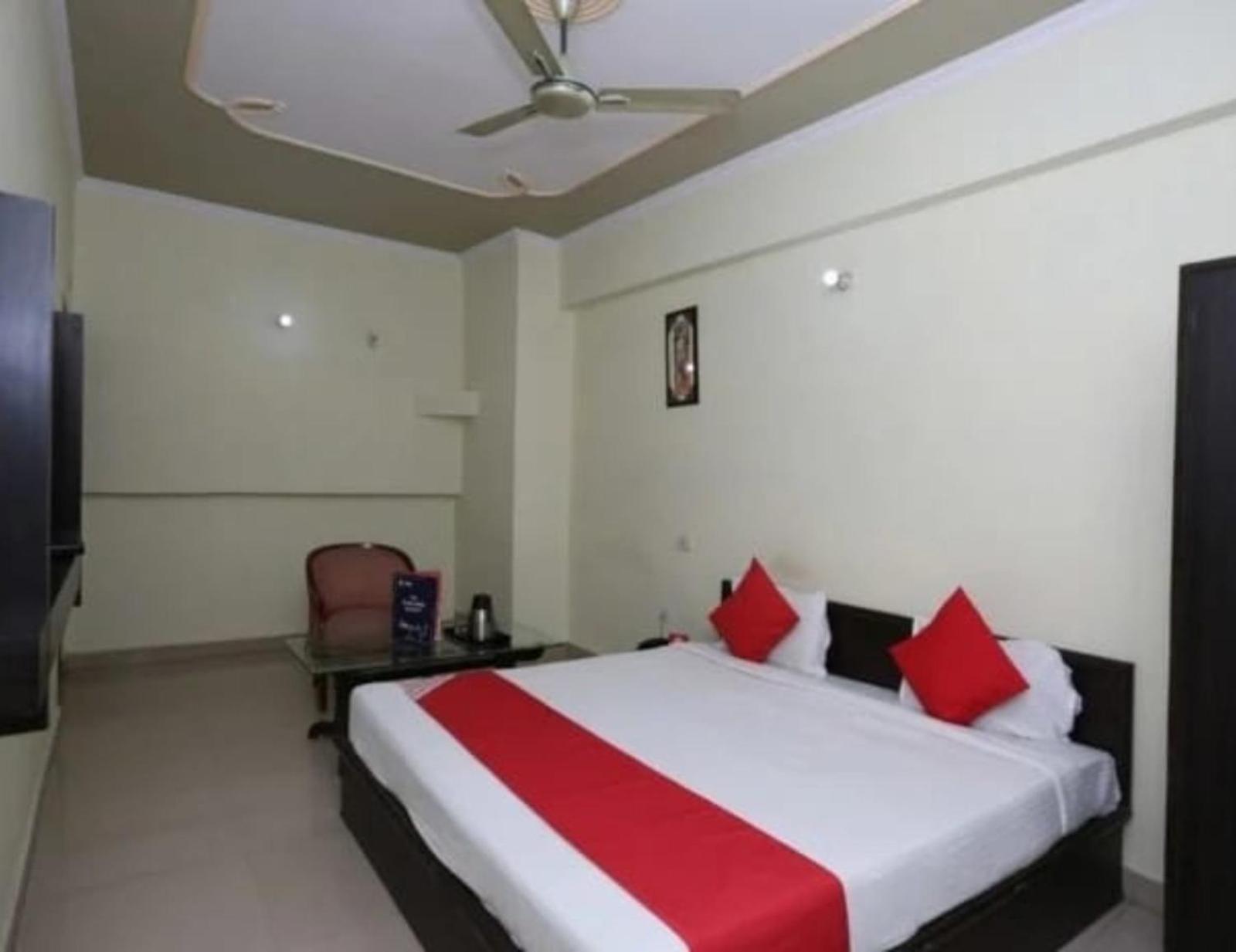 Hotel S K Palace Lucknow , Best Hotel In Lucknow , Hotel In Transport Nagar Lucknow ,Budget Hotels In Lucknow Esterno foto