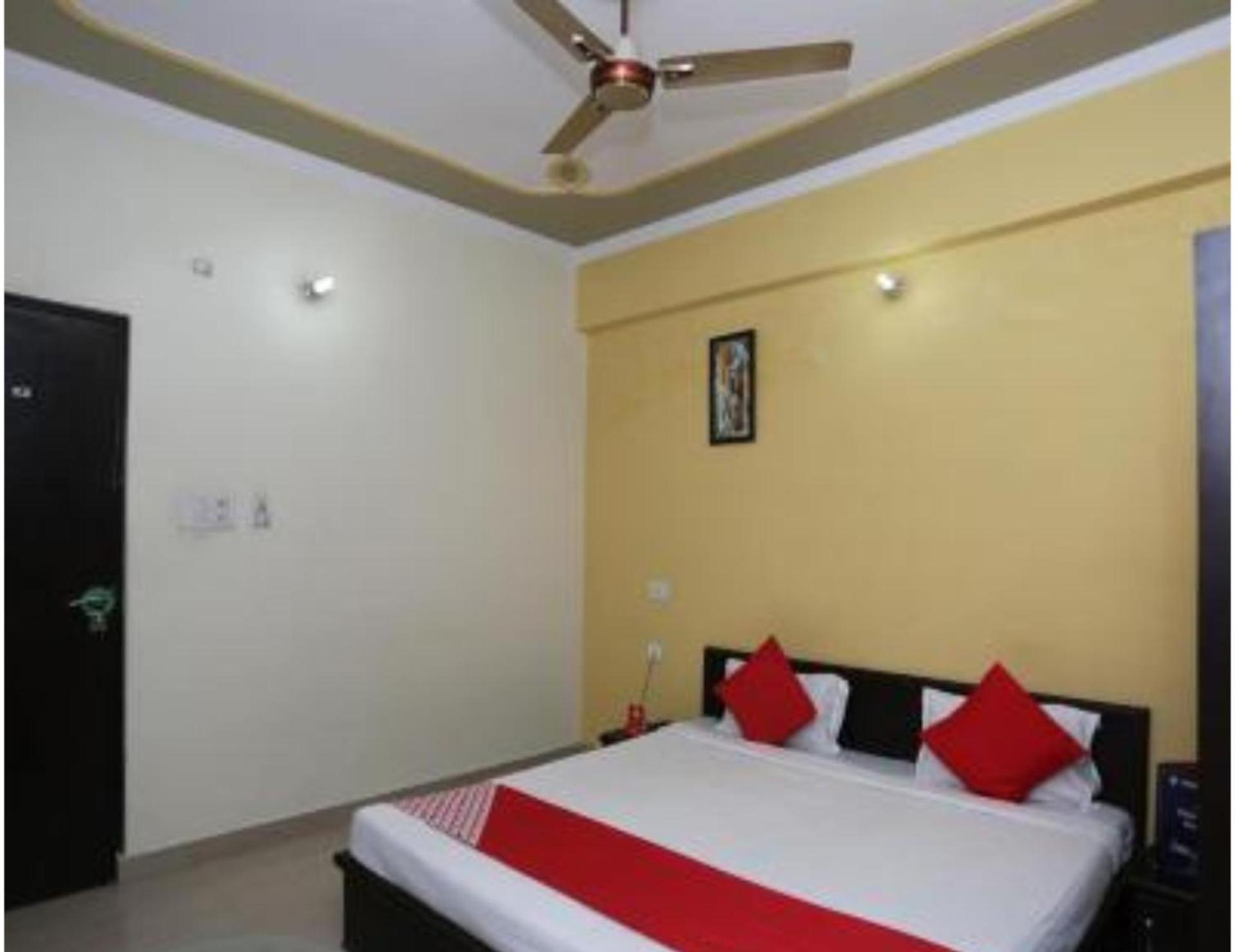Hotel S K Palace Lucknow , Best Hotel In Lucknow , Hotel In Transport Nagar Lucknow ,Budget Hotels In Lucknow Esterno foto